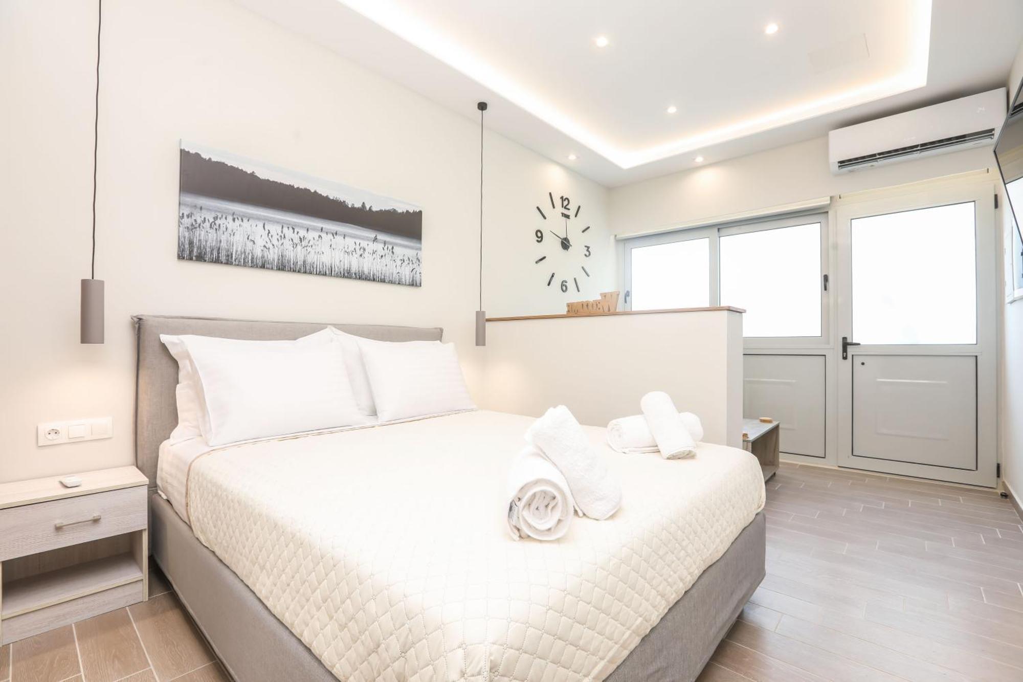 Borgo Eleganza Suite, Corfu Town * Corfu (city)