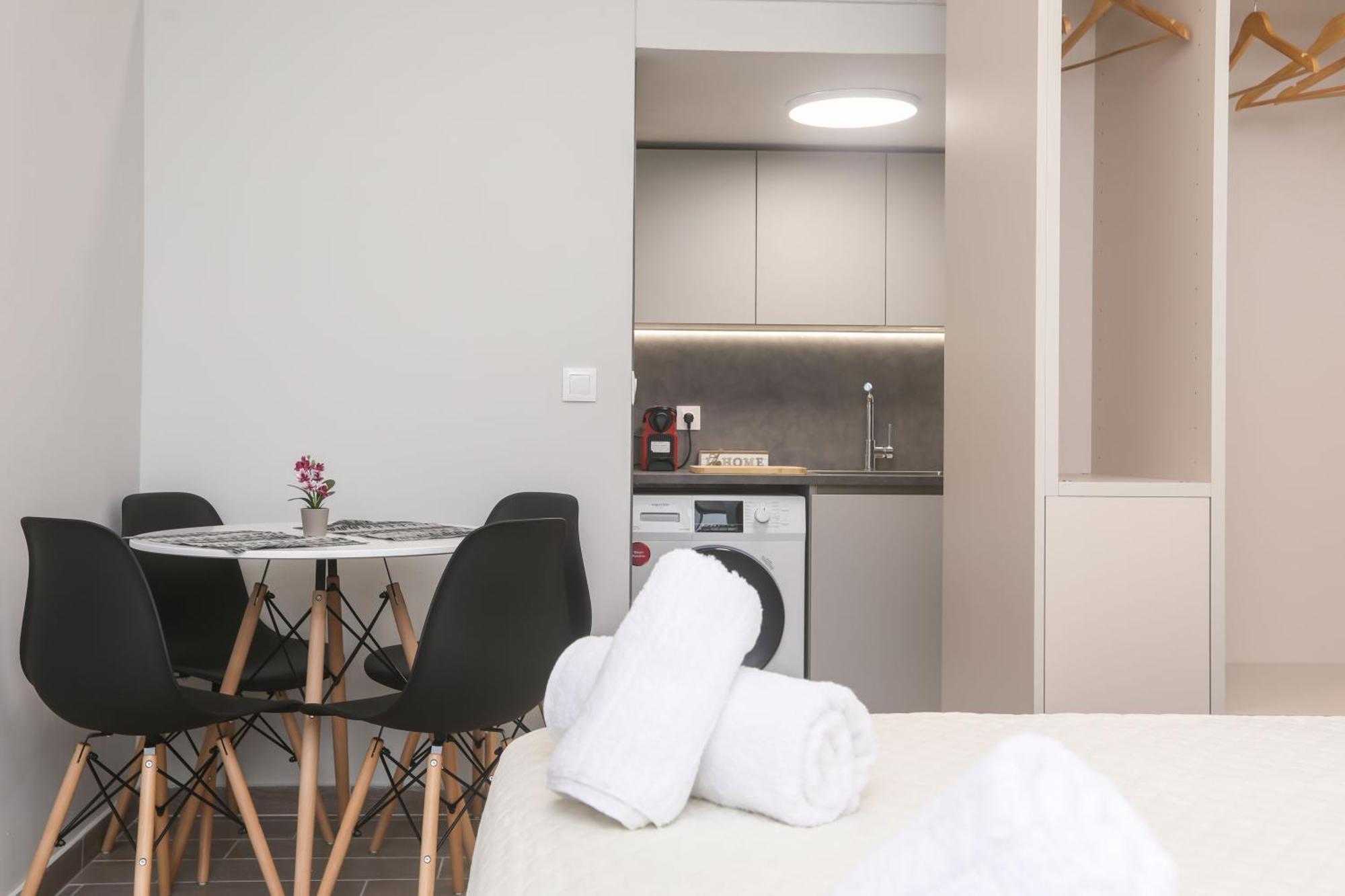 Borgo Eleganza Suite, Corfu Town * Corfu (city)